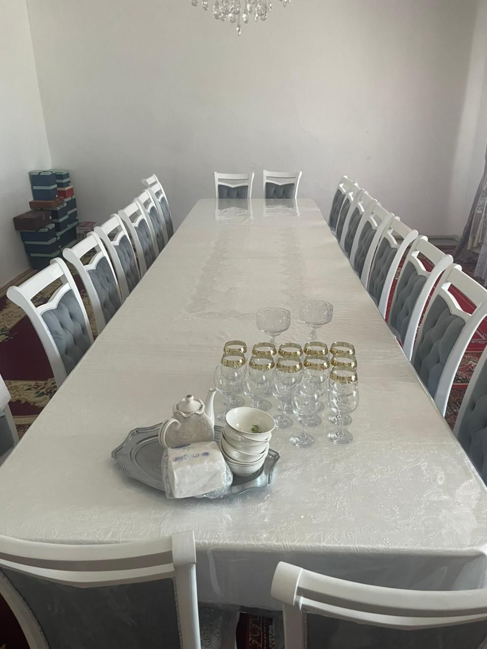 Стол стулья новые
