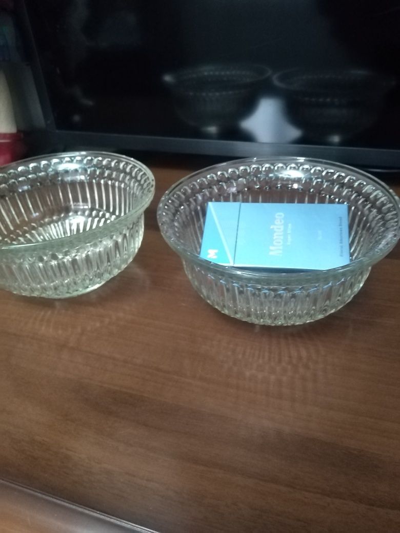 Продам вазы, подстаканник, конфетницу, салатник.