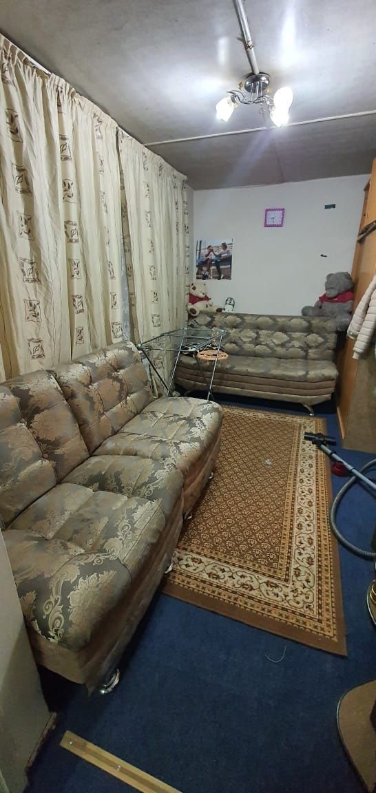 Продам диван и кресла
