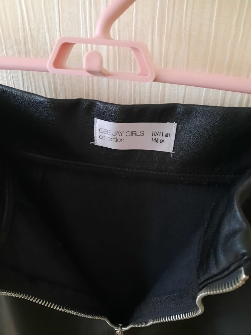 Продам юбку для девочки