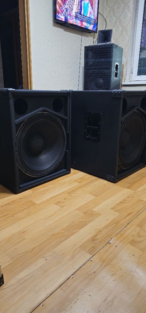 Продам новые сабы RCF.