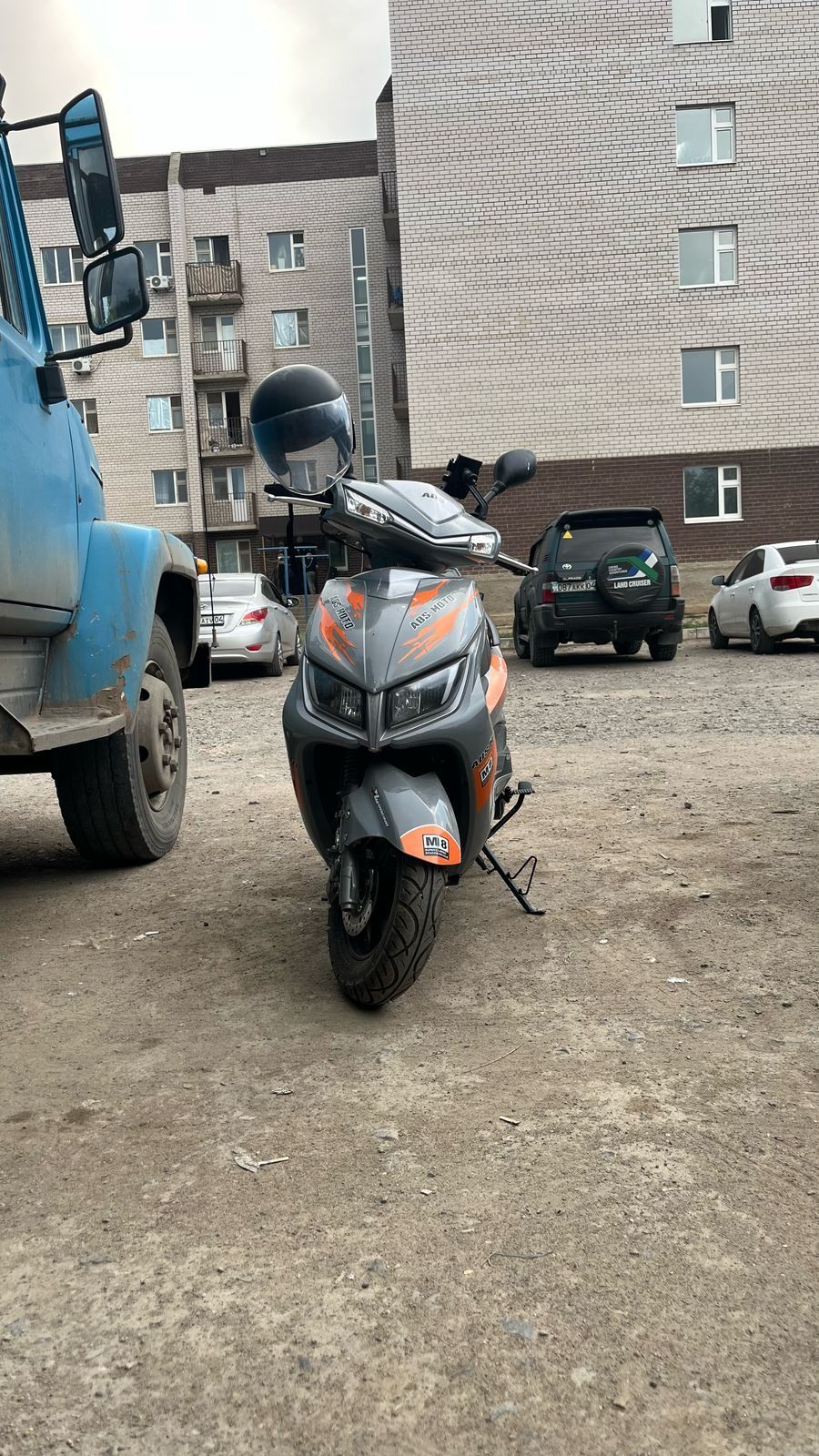 Продам мопед м8 срочно
