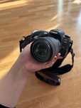 Canon EOS 77D + полный комплект аксессуаров