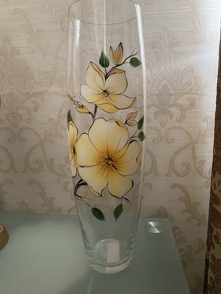 Продам вазу 50 см
