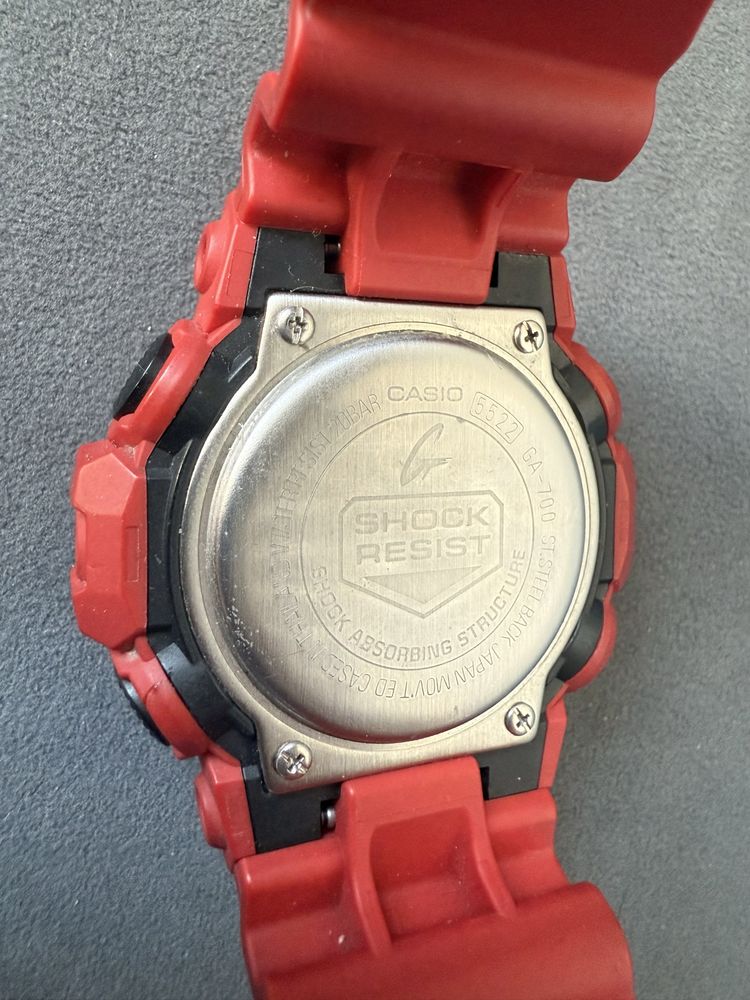 Часы Кварцевые CASIO G-Shock GA-700-4ADR пластик