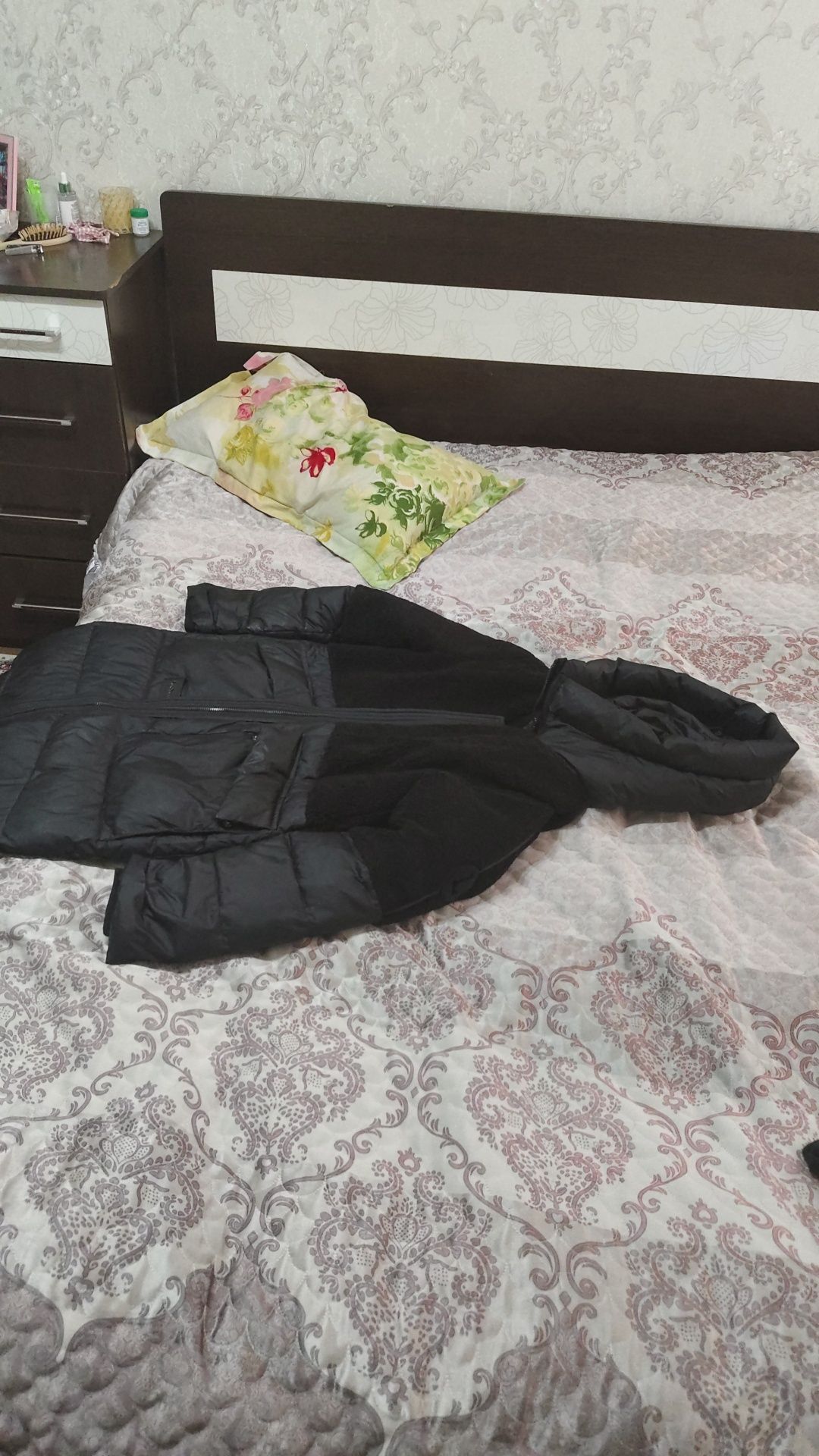 Продам пуховик зимний