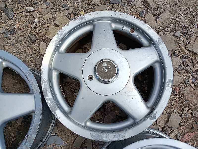 Продам оригинальные легкосплавные диски "Azev" на автомашину Audi