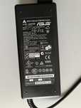 зарядное устройство дя ноутбуков ASUS