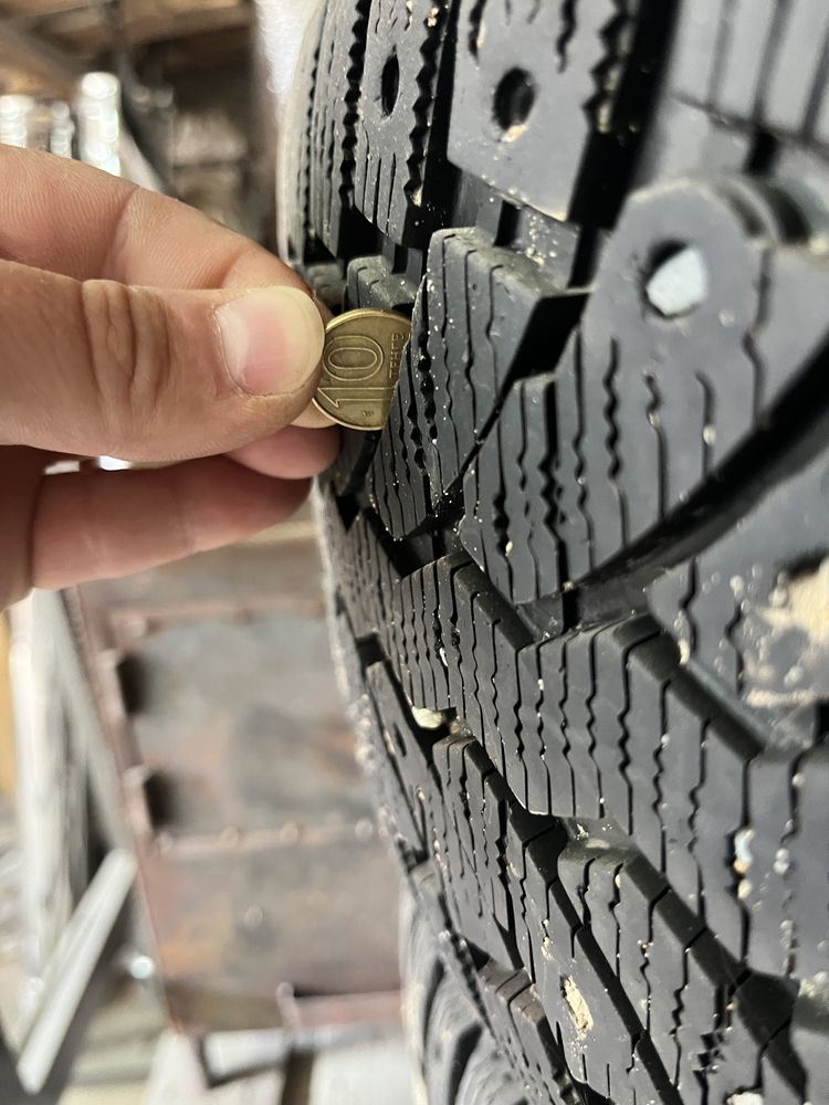 Продам покрышки formula ice 235/55/18