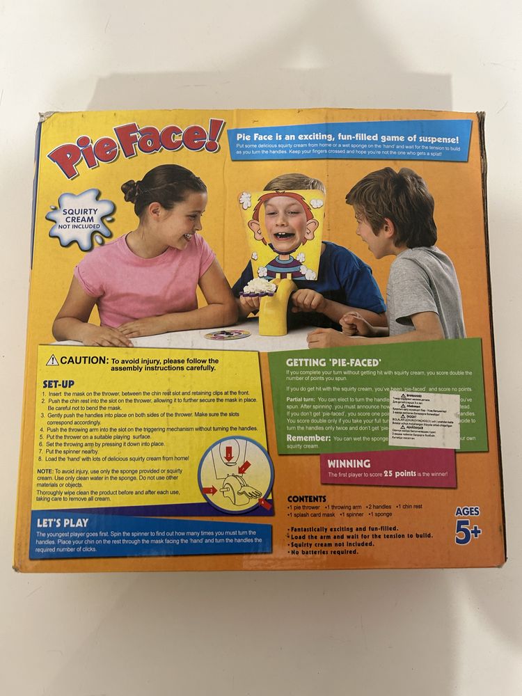 Игра pie face (торт в лицо)