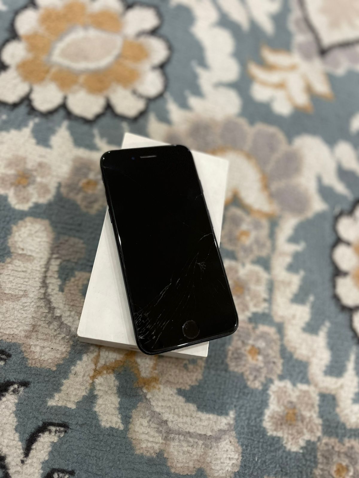 Продам или обменяю iPhone 7