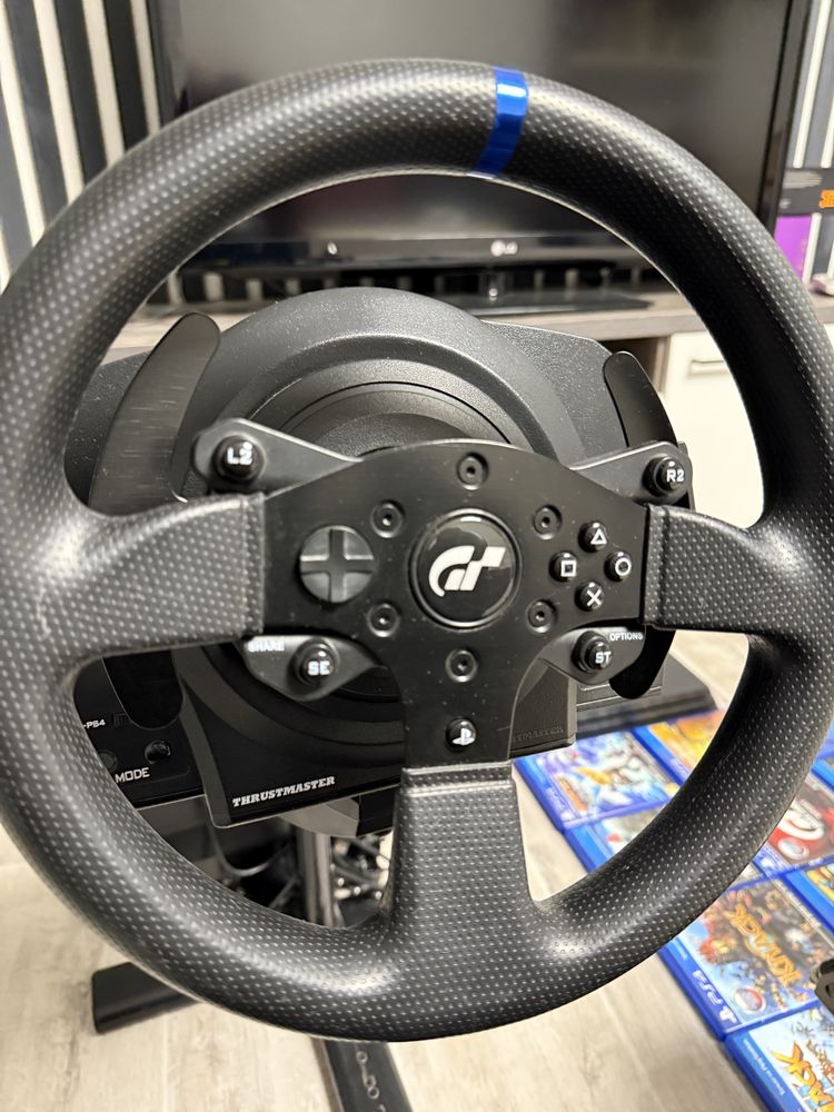 Sony PS 4 Pro 1TB  руль с сиденьем игровой THRUSTMASTER GT 300