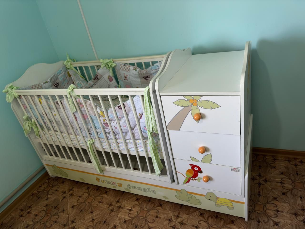 Продается детская кроватка