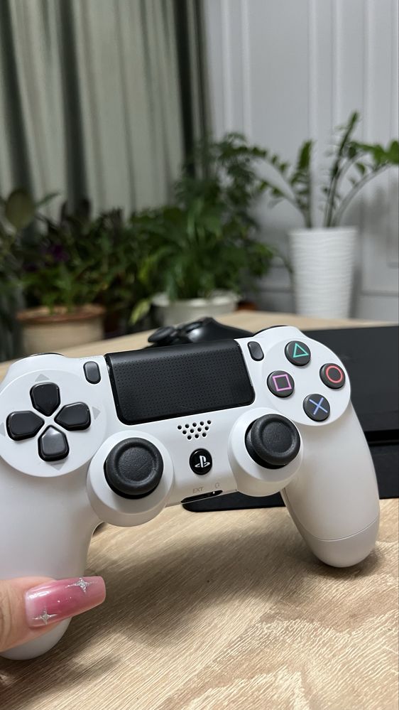 Sony Playstation 4 Slim 1TB | Trade In