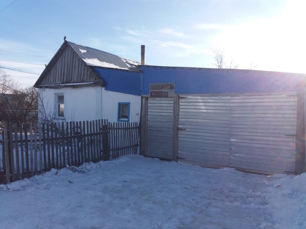 Дом у озера в поселке Зеренда