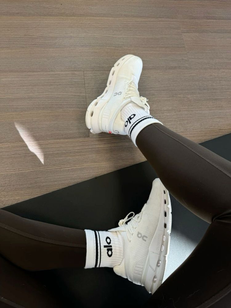 Кроссовки On shoes на закак