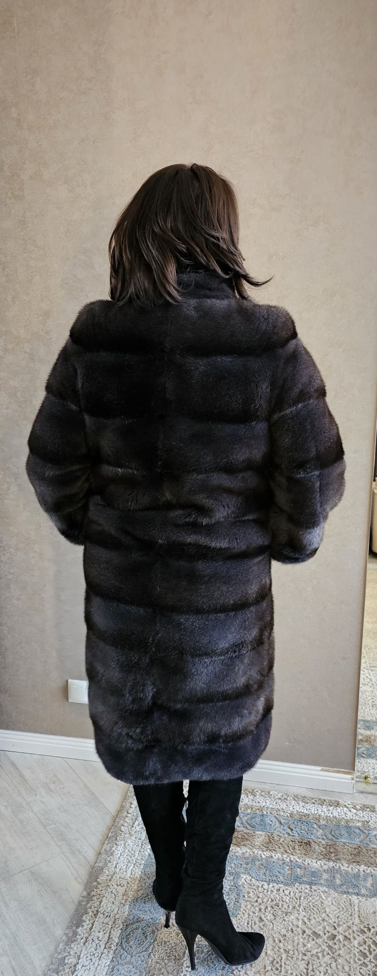 Продам норковую шубу