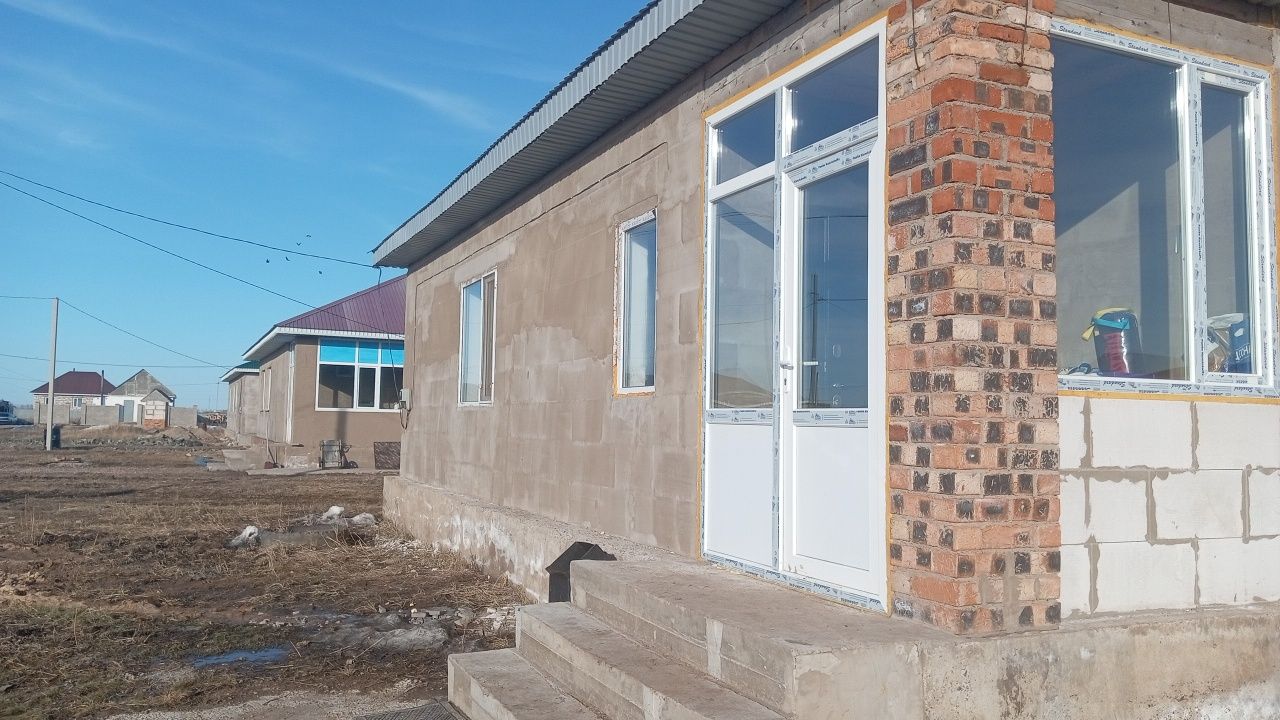 Дом в поселке Кажымукан