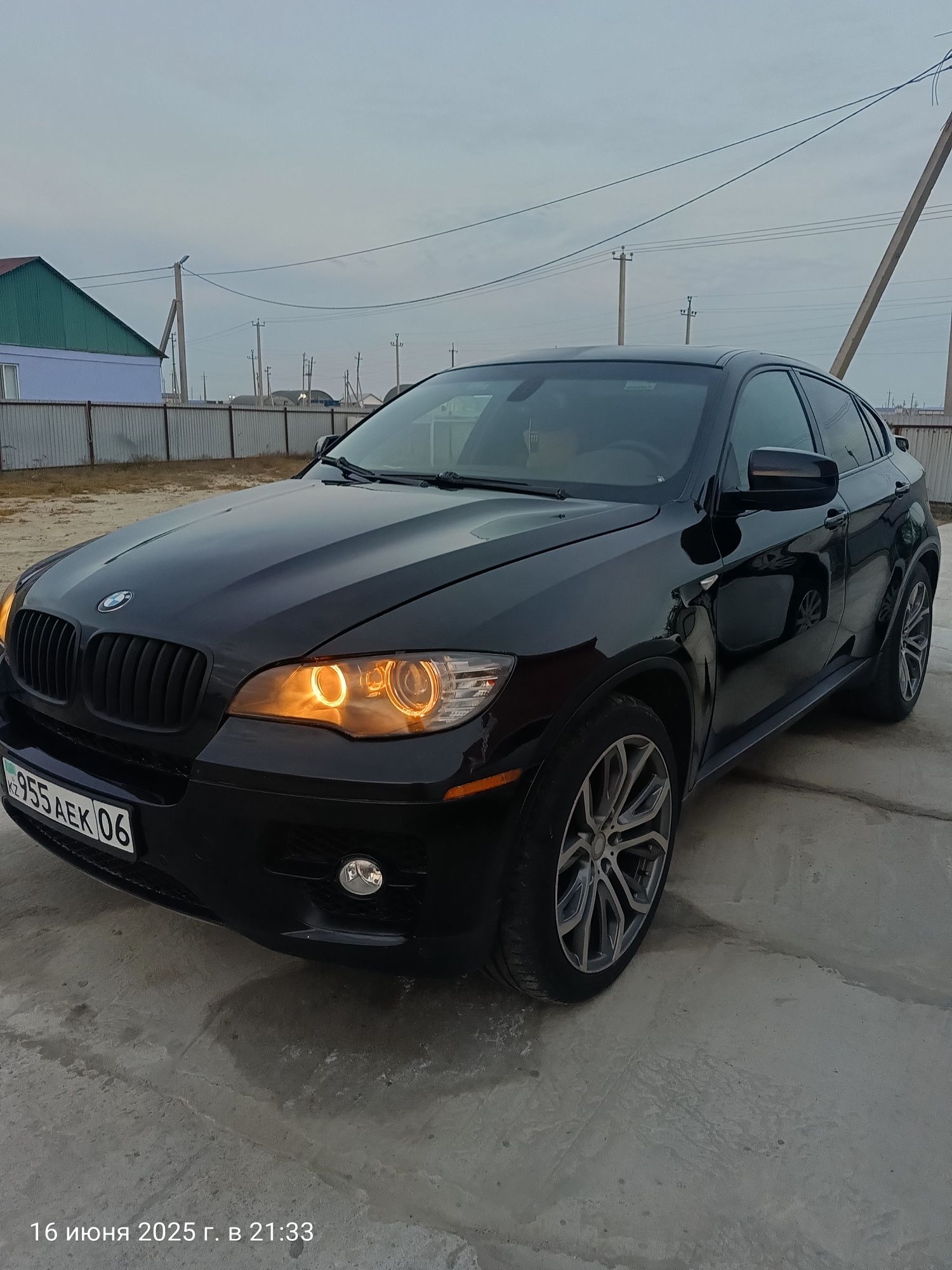 Продаю БМВ Х6 2010г.