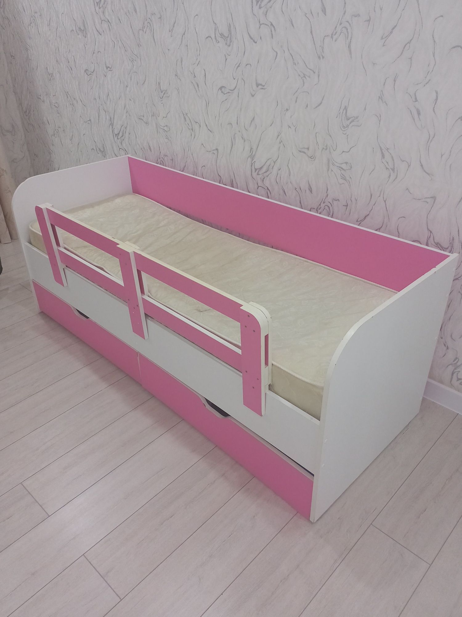 Продается,детский кровать