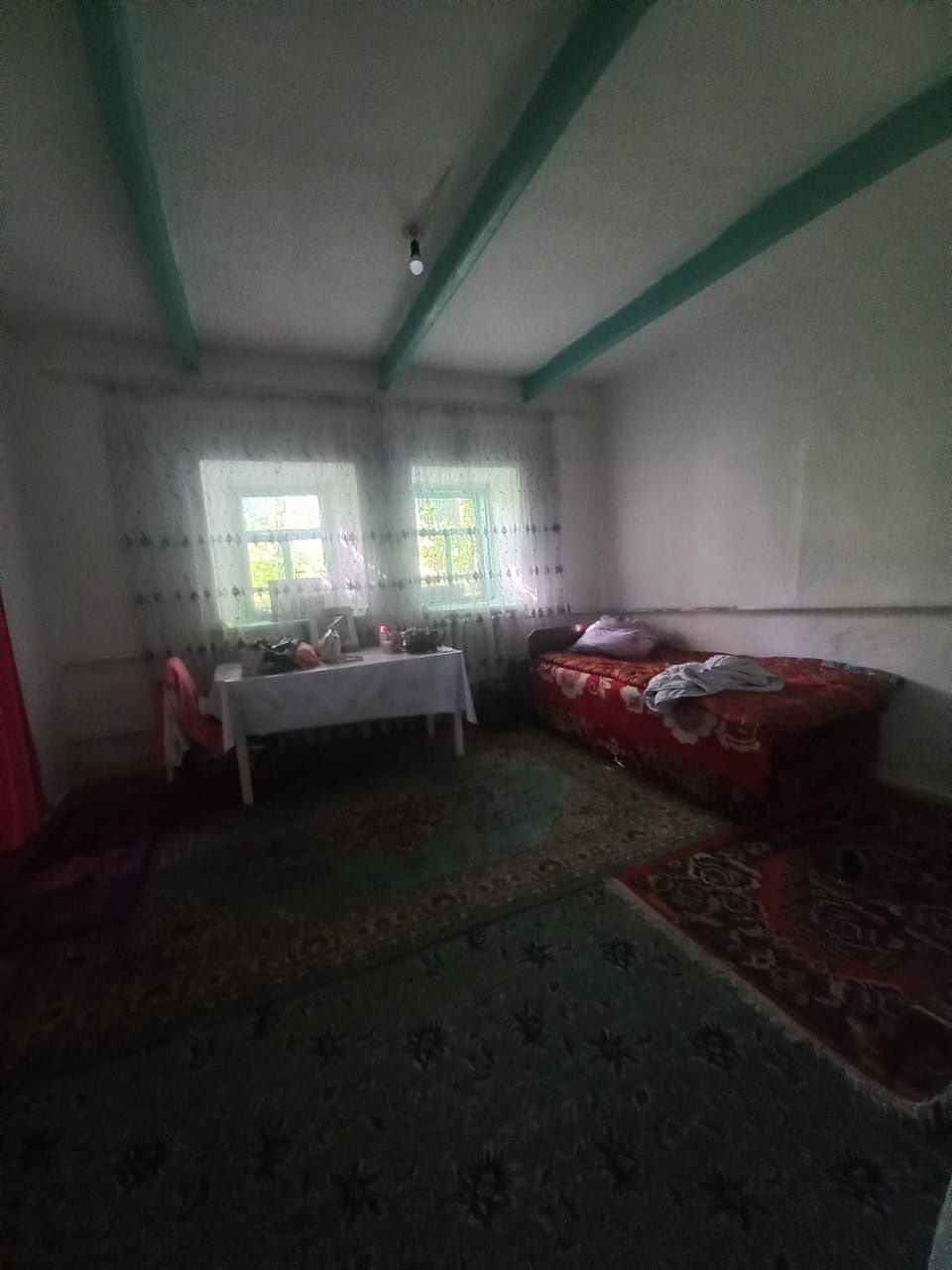 Үй сатылады 4 бөлмелі