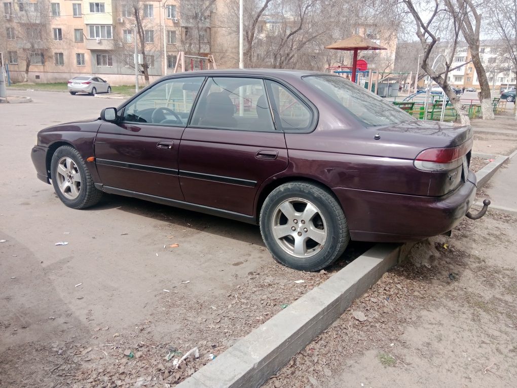 Продам машину Субару Легаси
