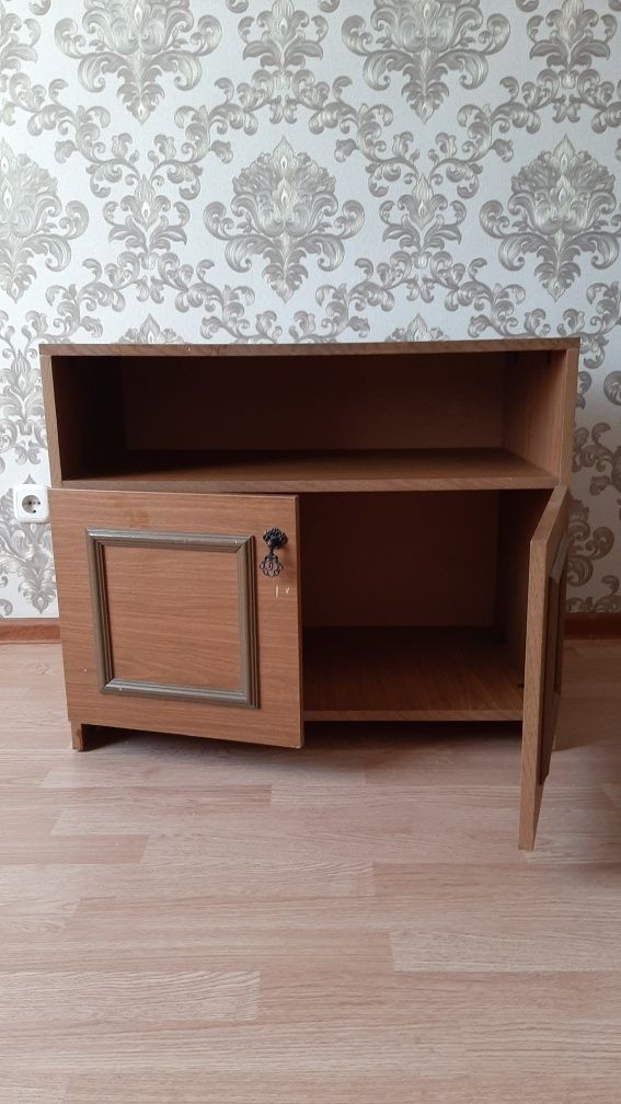 Продам тумбу в отличном состоянии