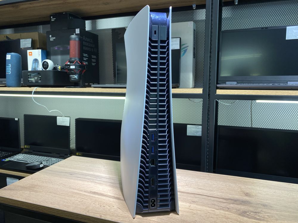 Sony PS5 Fat, 825 GB, 2 джойстика, коробка, 10484/А10