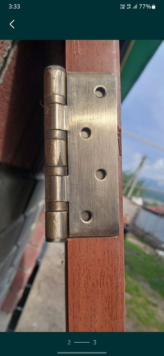 Двери коричневый