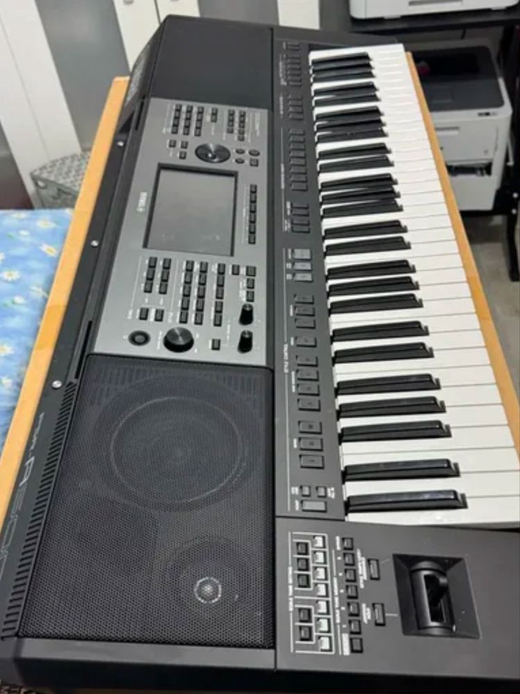 Yamaha psr a 5000