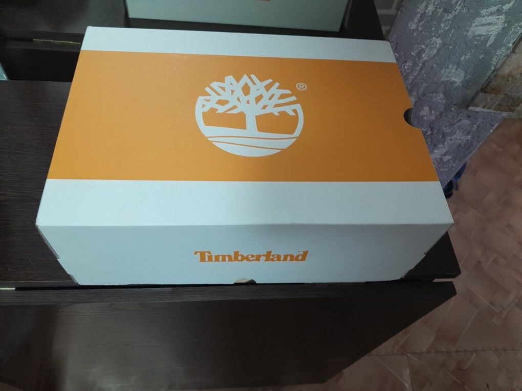 Продам мужские ботинки. Timberland