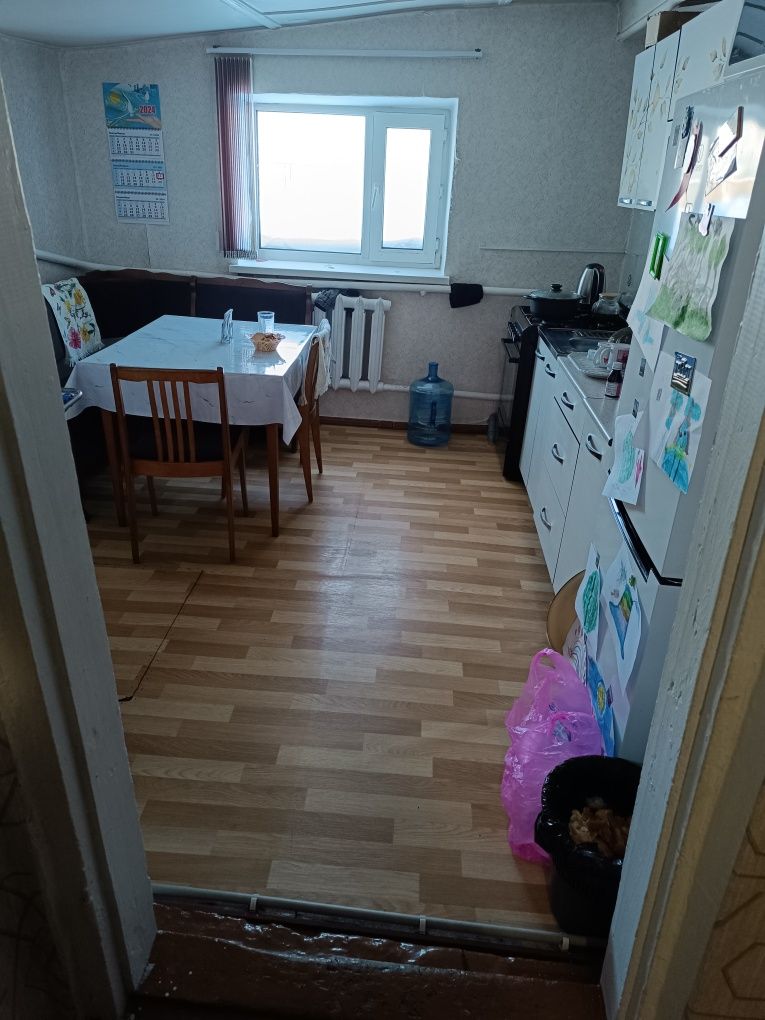 Продам 3 комнатную квартиру в центре с.Жаксы. Рассрочка!