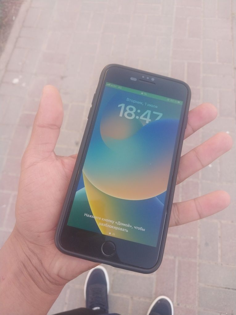 IPhone 8 puls сатылады