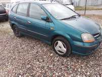 Продам Nissan Tino по запчастям
