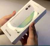 Продам НОВЫЙ телефон Samsung galaxy A06. В коробке.