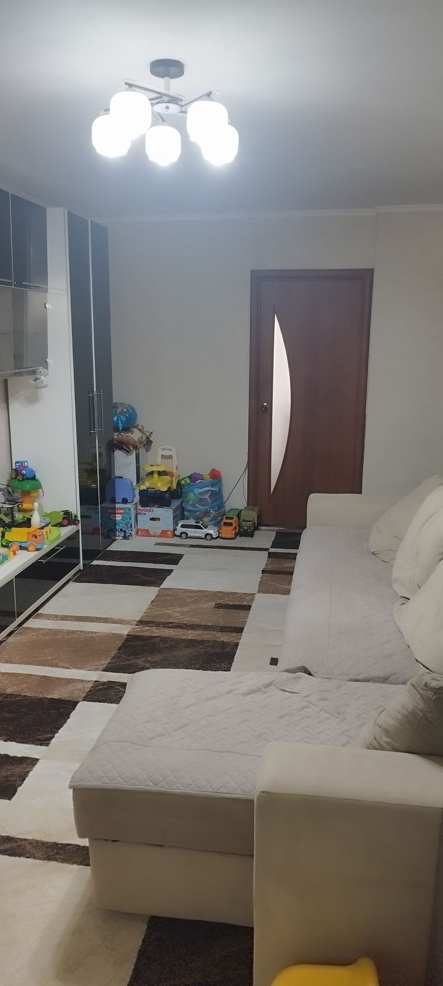 Продам 2-х комнатную квартиру