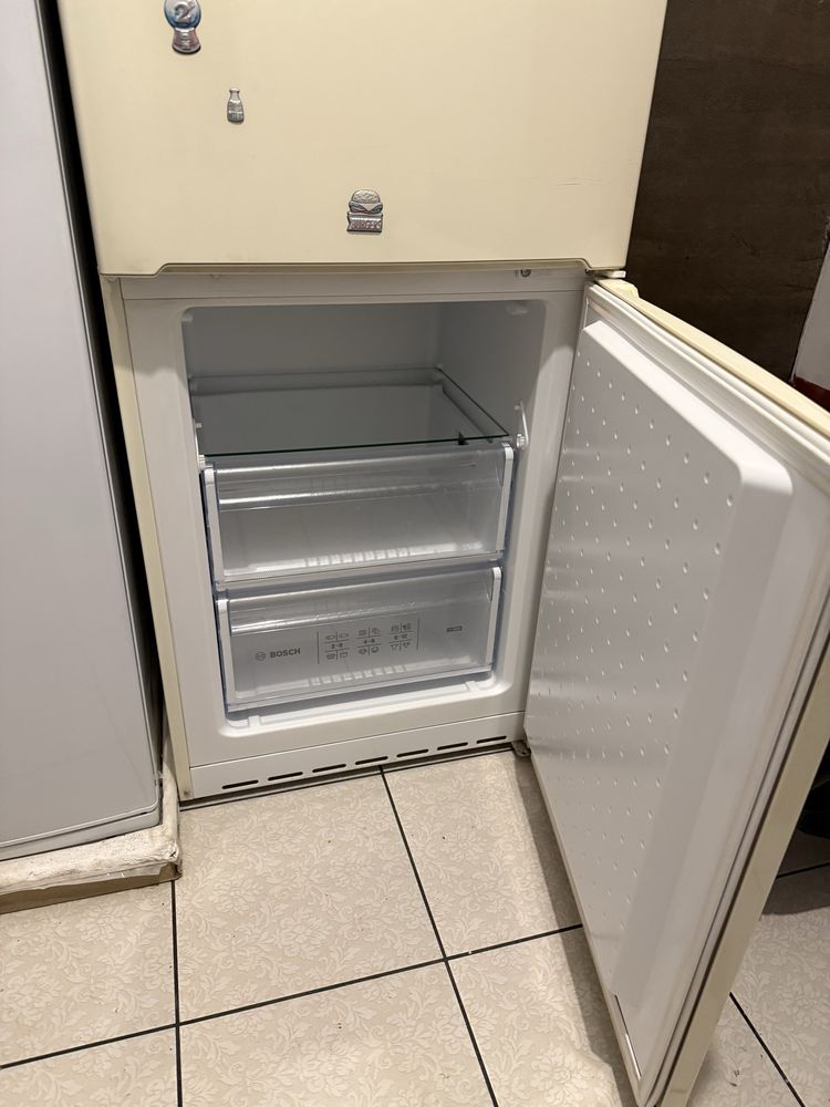 Срочно продам холодильник