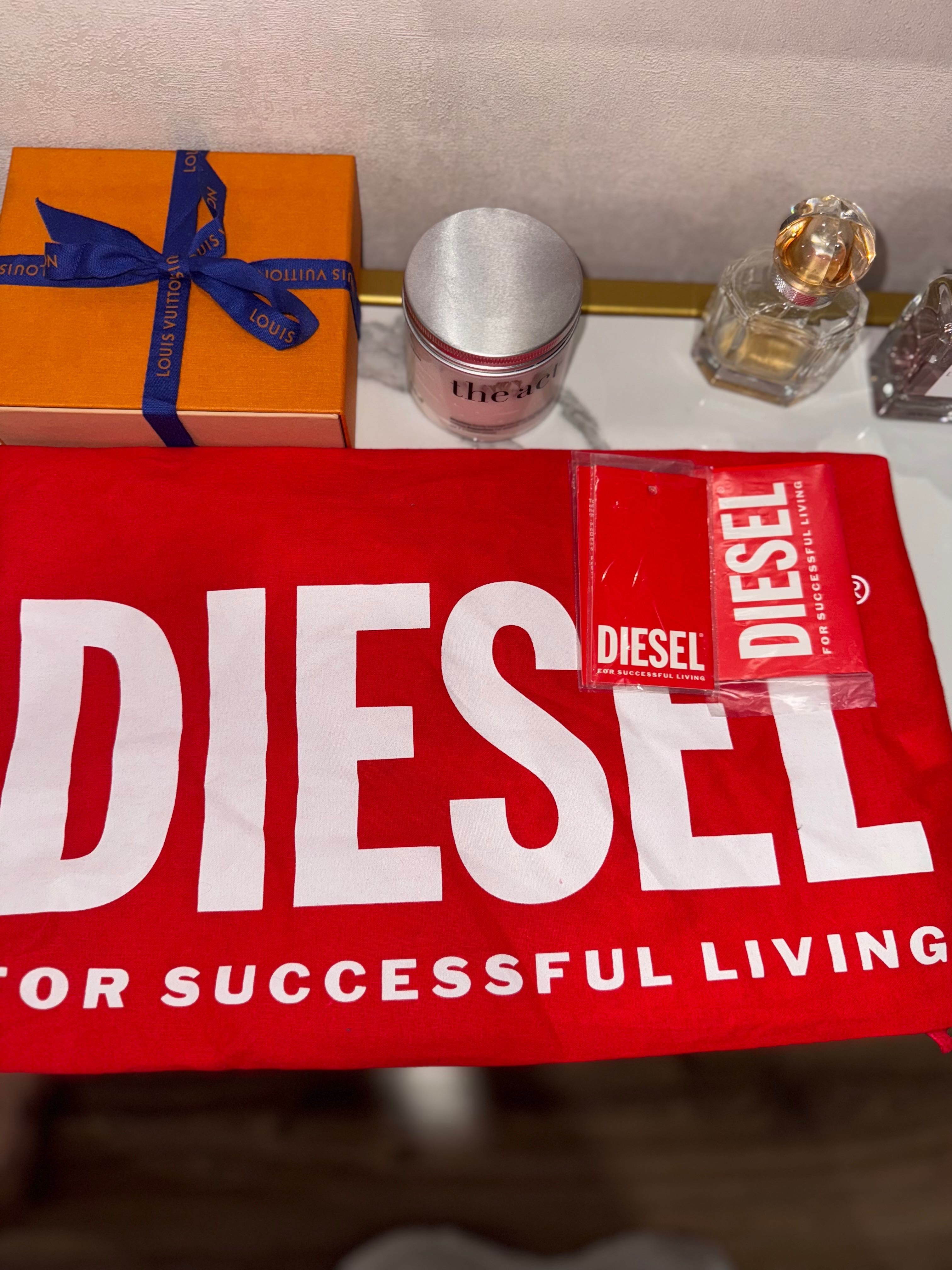 Продам сумочку Бренда Diesel оригинал из Америки