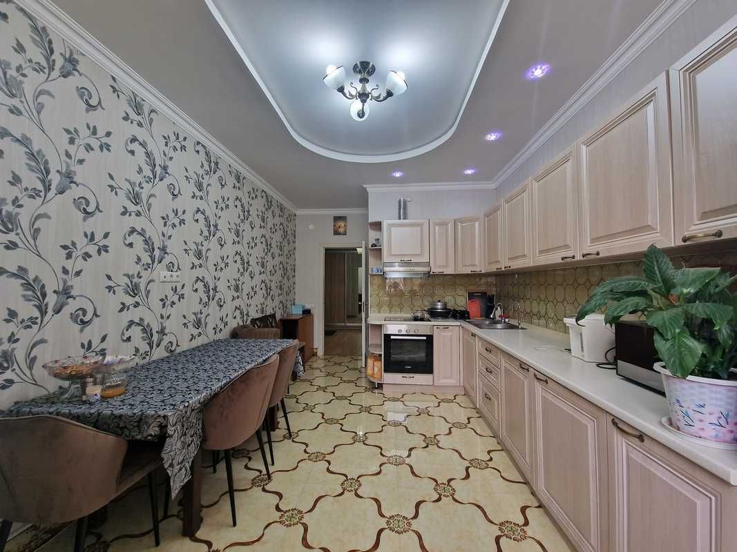 2-комнатная квартира в жк "Шахристан "