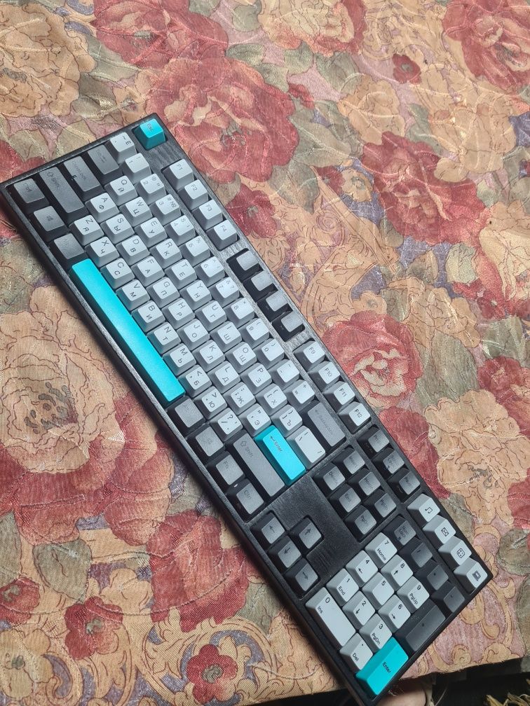 Продам клавиатуру varmilo va108m