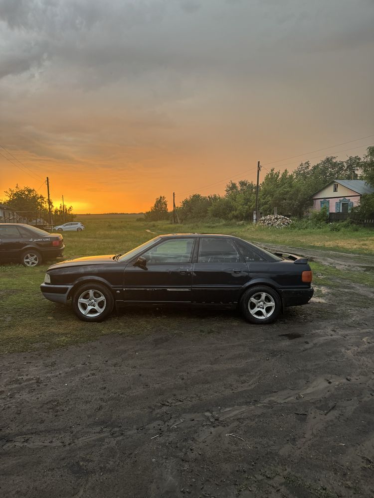 Продам ауди 80 б4