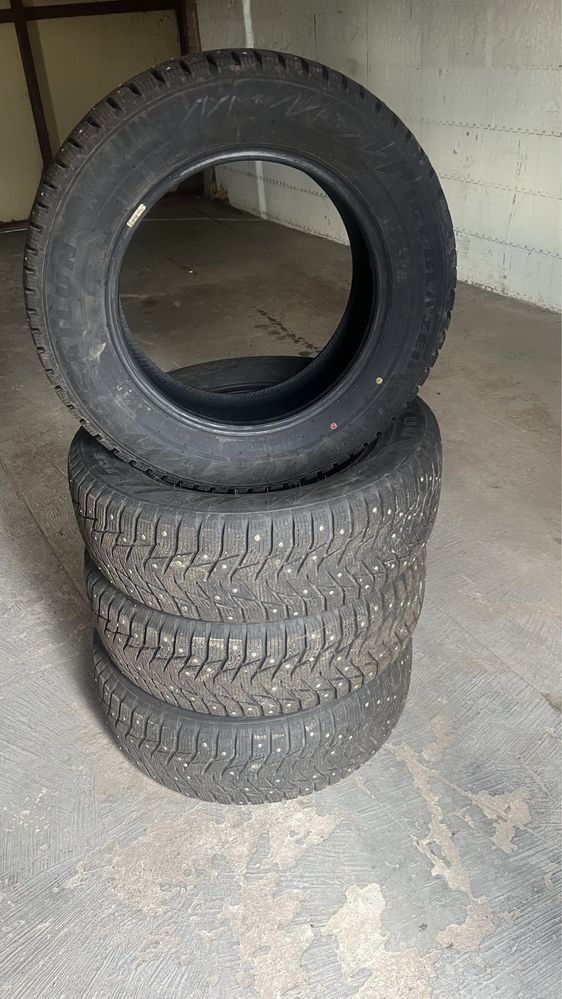 Продам зимнюю резину R16