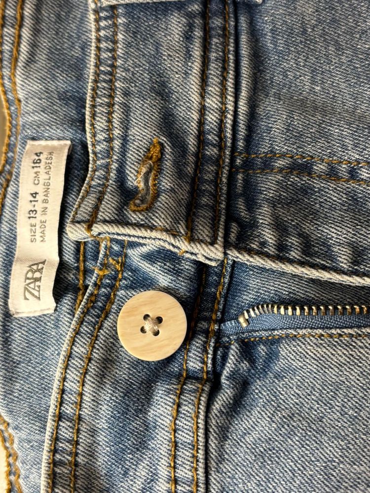 Джинсы ZARA для девочек 13-14лет