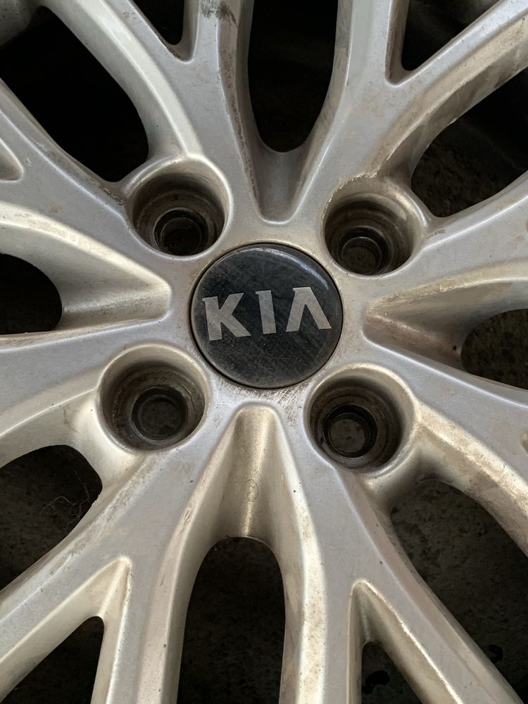 Продам димки R15 Kia