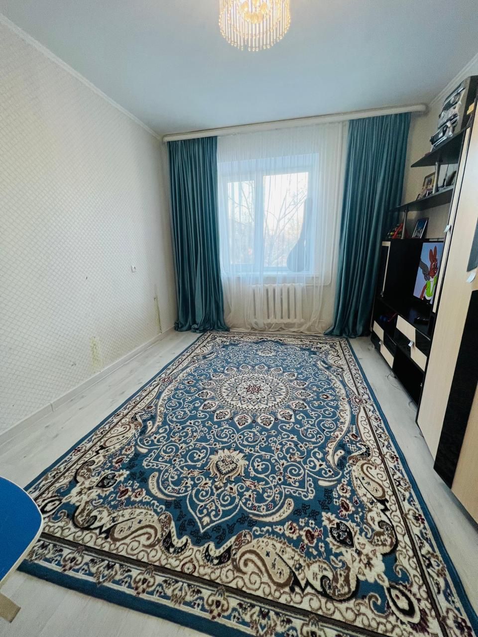 Продам 3-х комнатную квартиру в районе саяхата