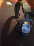 Продам наушники Logitech g pro x