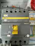 Продам автомат iek 160 A