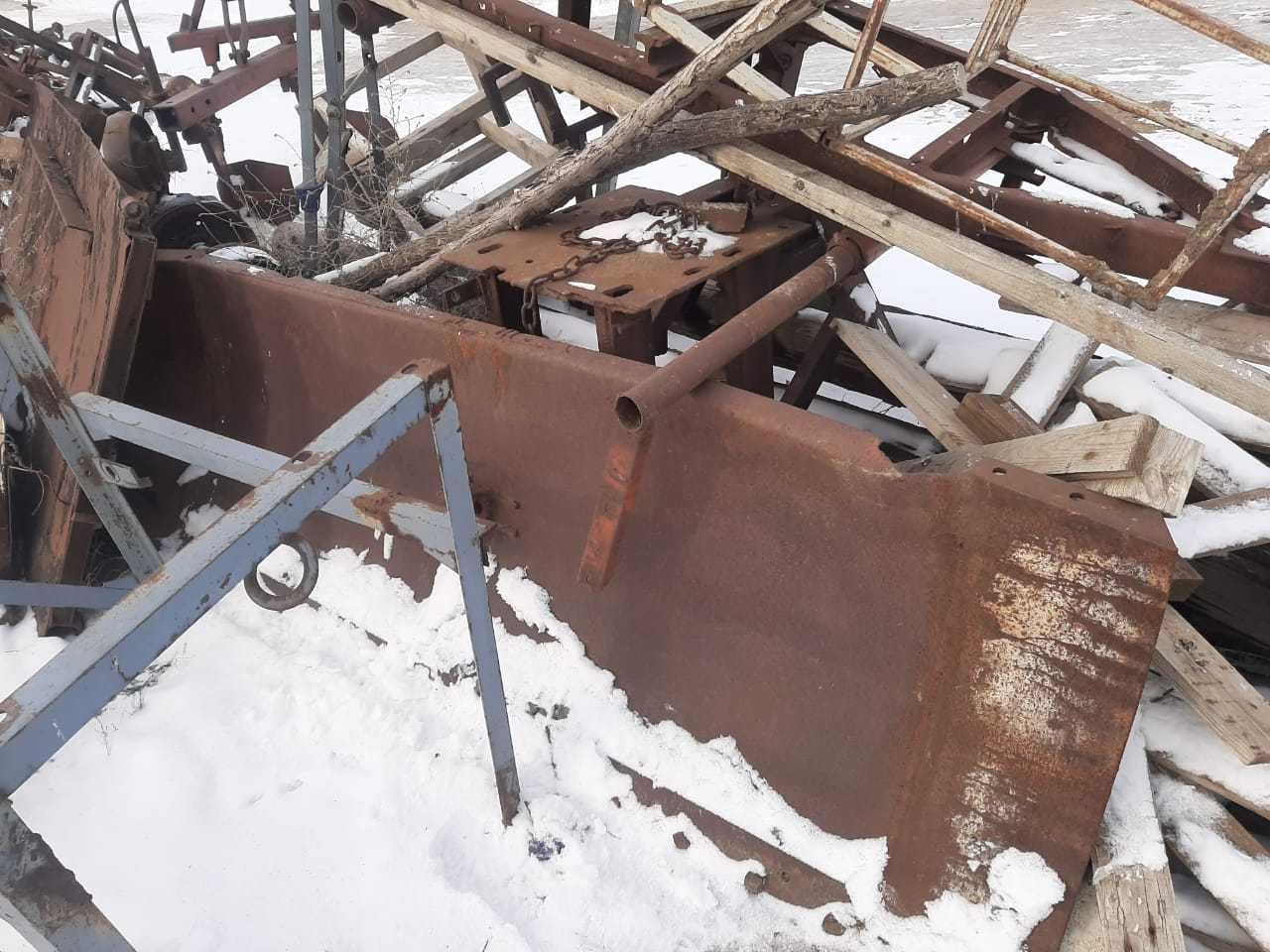 Продам отвал лопата для ЮМЗ и кунг для ДТ