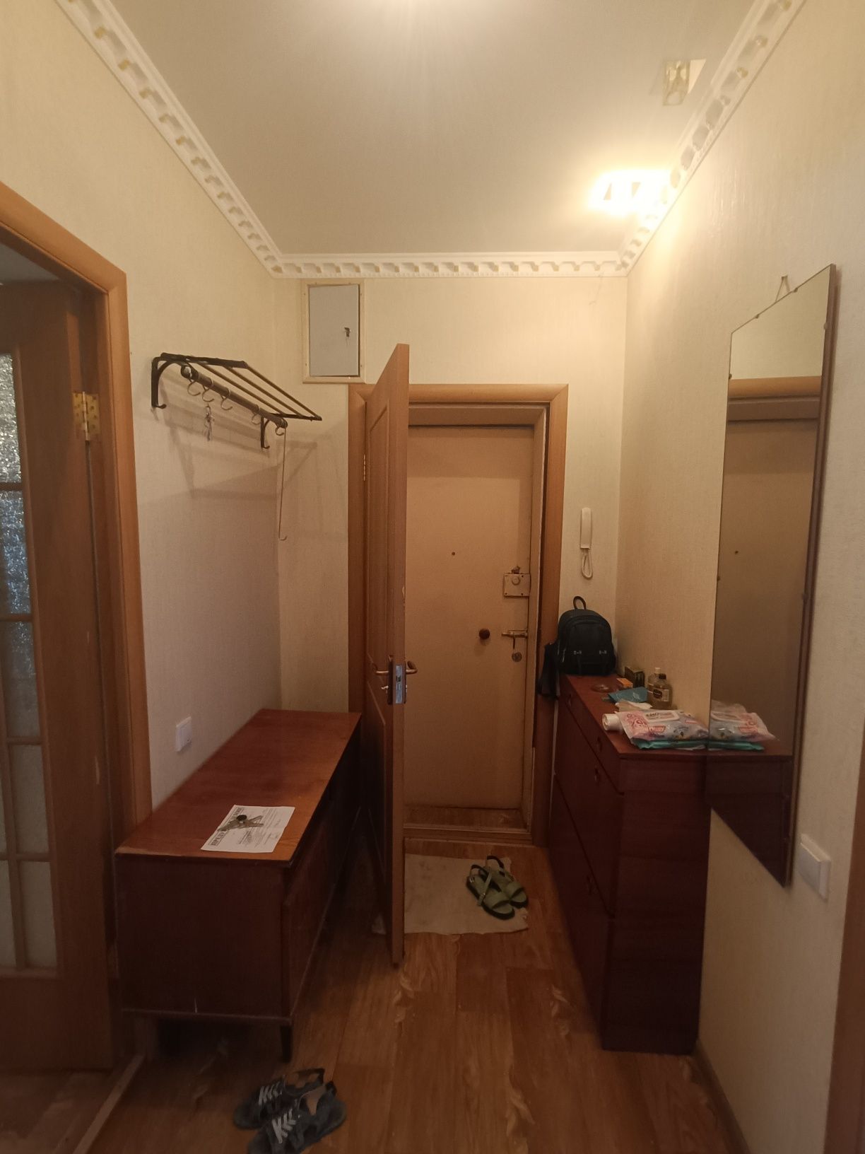 Продаётся 2-х комнатная квартира в центре города