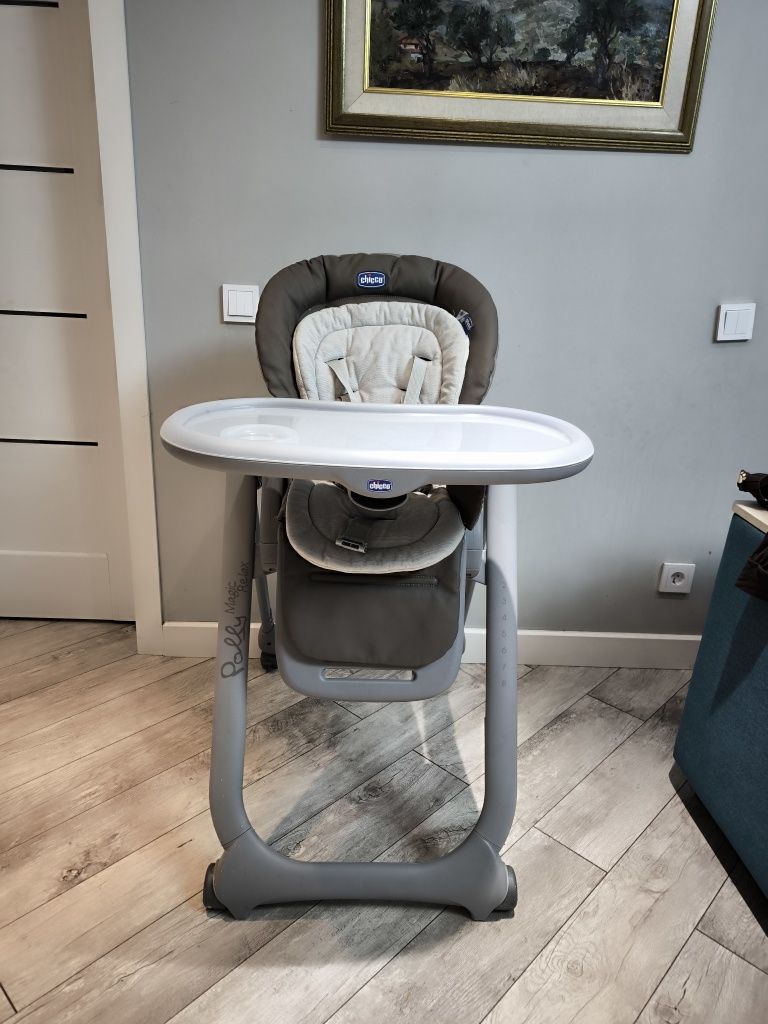 Продам детский стульчик Chicco Polly magic relax